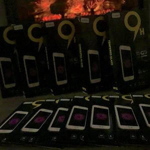 🚨🚨TEMPERED GLASS SCREEN PROTECTOR FOR SAMSUNG S21🚨🚨